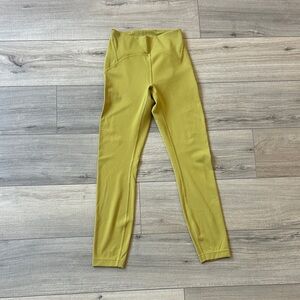 lululemon athletica instill size 4